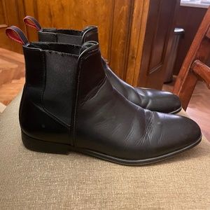 Hugo Boss Men’s Chelsea Boots